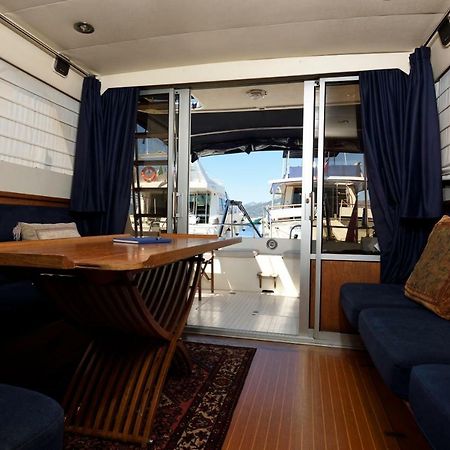 Blue II Yacht Hotel Àrbatax Екстериор снимка