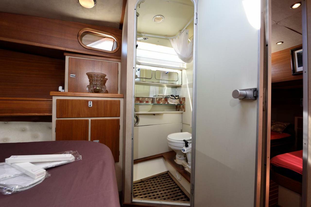 Blue II Yacht Hotel Àrbatax Екстериор снимка