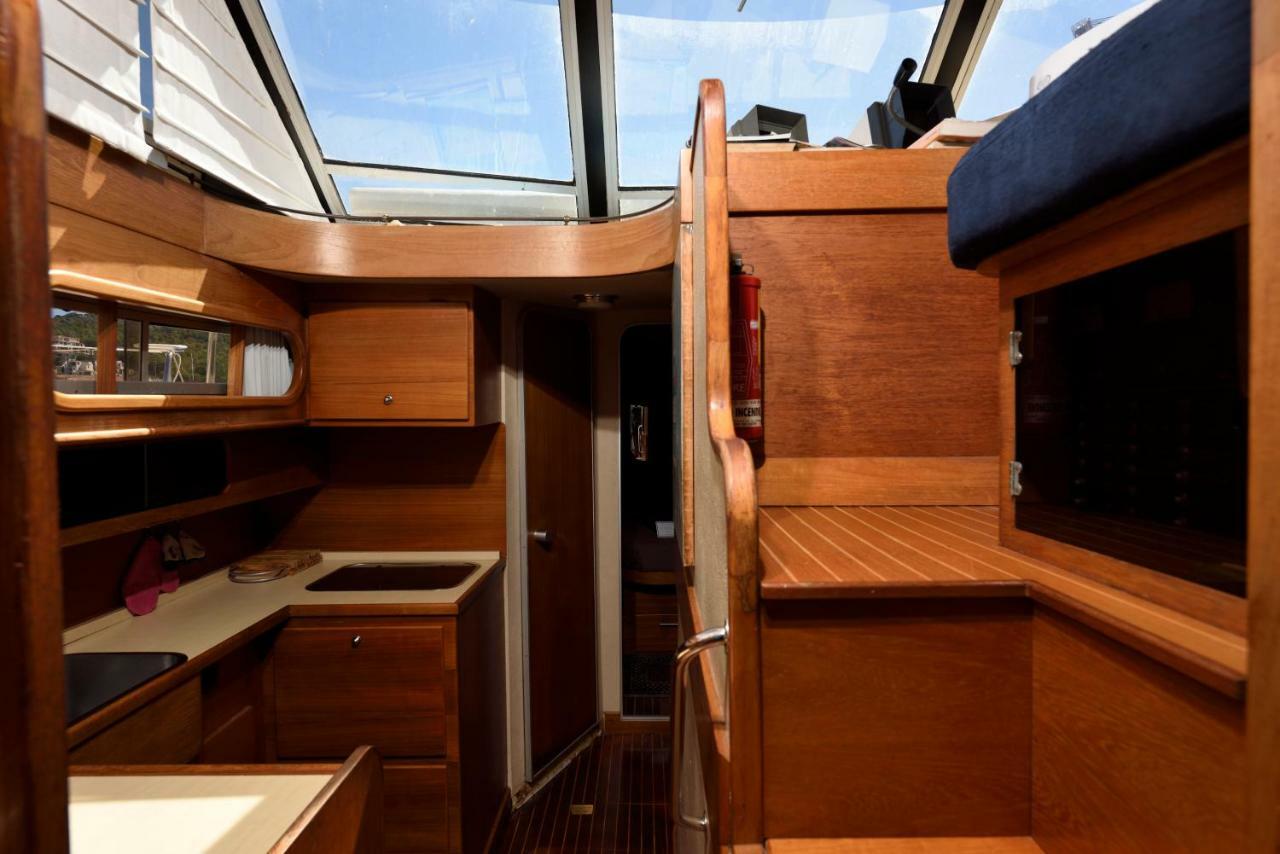Blue II Yacht Hotel Àrbatax Екстериор снимка